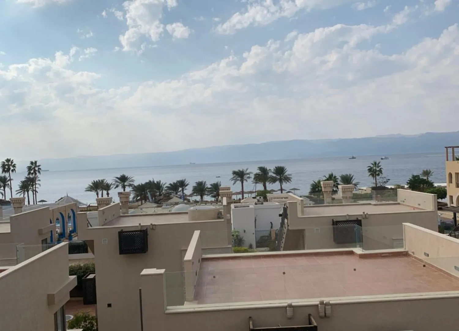 פארק נופש מלון עקבה Rose Beach Chalet ירדן